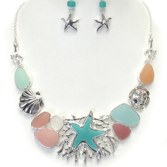 Jewelry - Sealife Starfish Shell Seaweed Sea Glass  Necklace